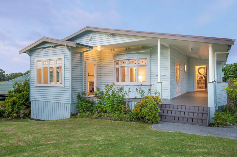 kowhai painting 3 768x511